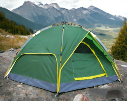 Палатка автоматическая алюминиевая трехместная 270х210х130см.